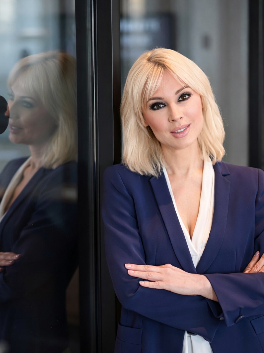 Inna Mizrahi — Las Vegas Luxury Real Estate Advisor